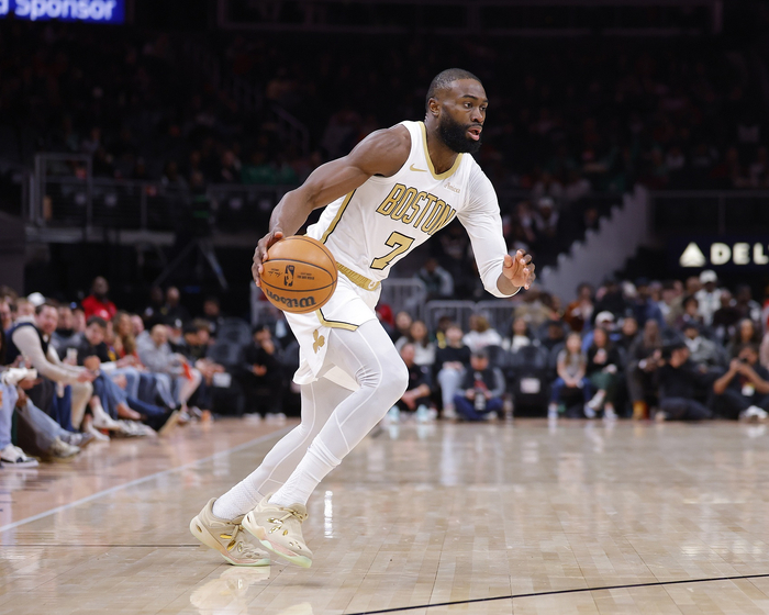 华体会官方网站入口-绿军大胜步行者，杰伦布朗30+10+5创纪录，西亚卡姆32+10|凯尔特人|NBA常规赛|印第安纳步行者队|波士顿凯尔特人队|篮板_新浪体育_新浪新闻