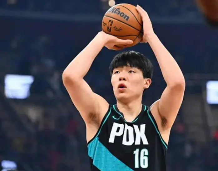 华体会体育最新登录地址-杨瀚森半场出战7分钟，1投0中，得到0分3篮板0助攻&amp;amp;1失误